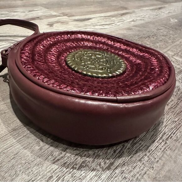 FREE PEOPE Tambourine Roundy Bag Crossbody Full Zip Boho Festival Faux Leather - Picture 4 of 10